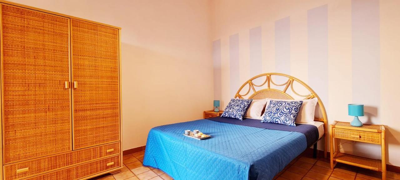 Ninfa Sul Mare Apartments 50 M E T R I Dal Mare Best Breakfast And Free Parking Capo Vaticano Eksteriør billede