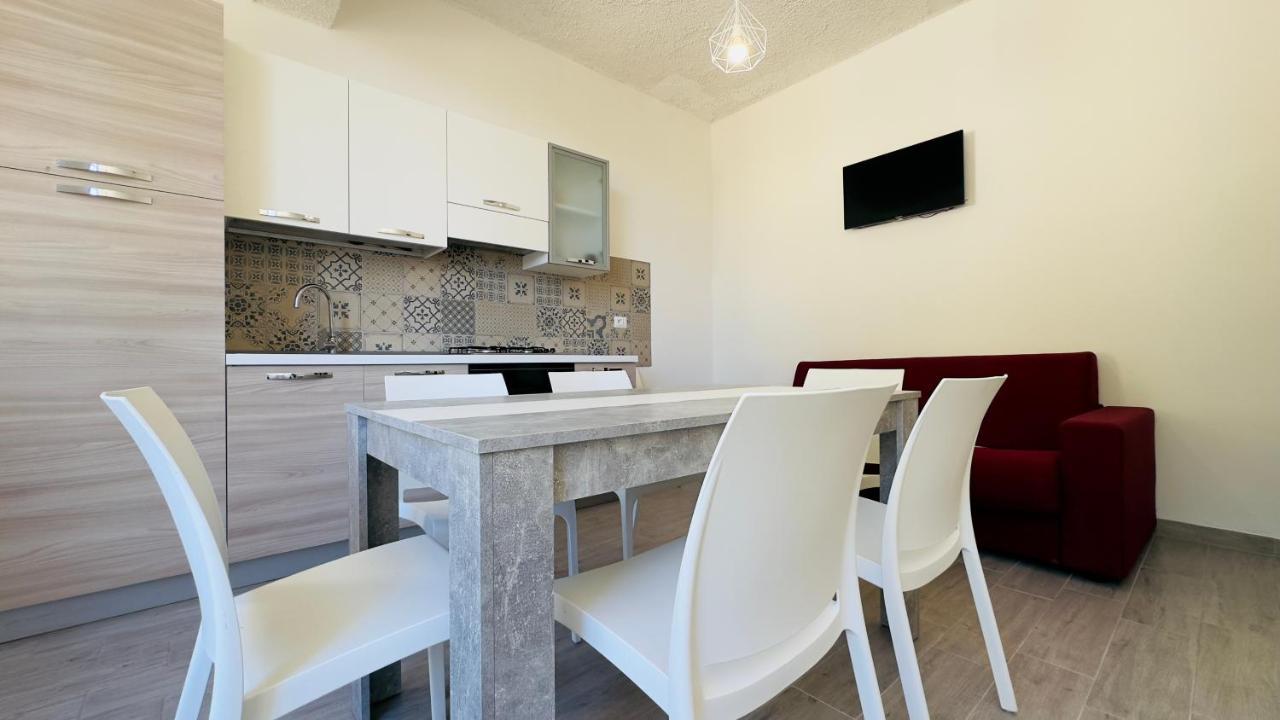 Ninfa Sul Mare Apartments 50 M E T R I Dal Mare Best Breakfast And Free Parking Capo Vaticano Eksteriør billede